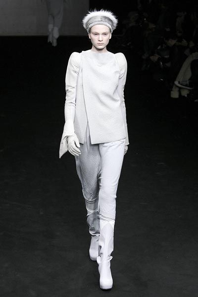 【セクシーな肌見せ】Rick Owens プロングロングスリーブ RICK OWENS - 【25SS】 トミー ロングスリーブ カットソー 長袖