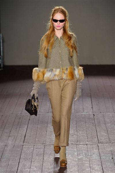 MOSCHINO CHEAP & CHIC