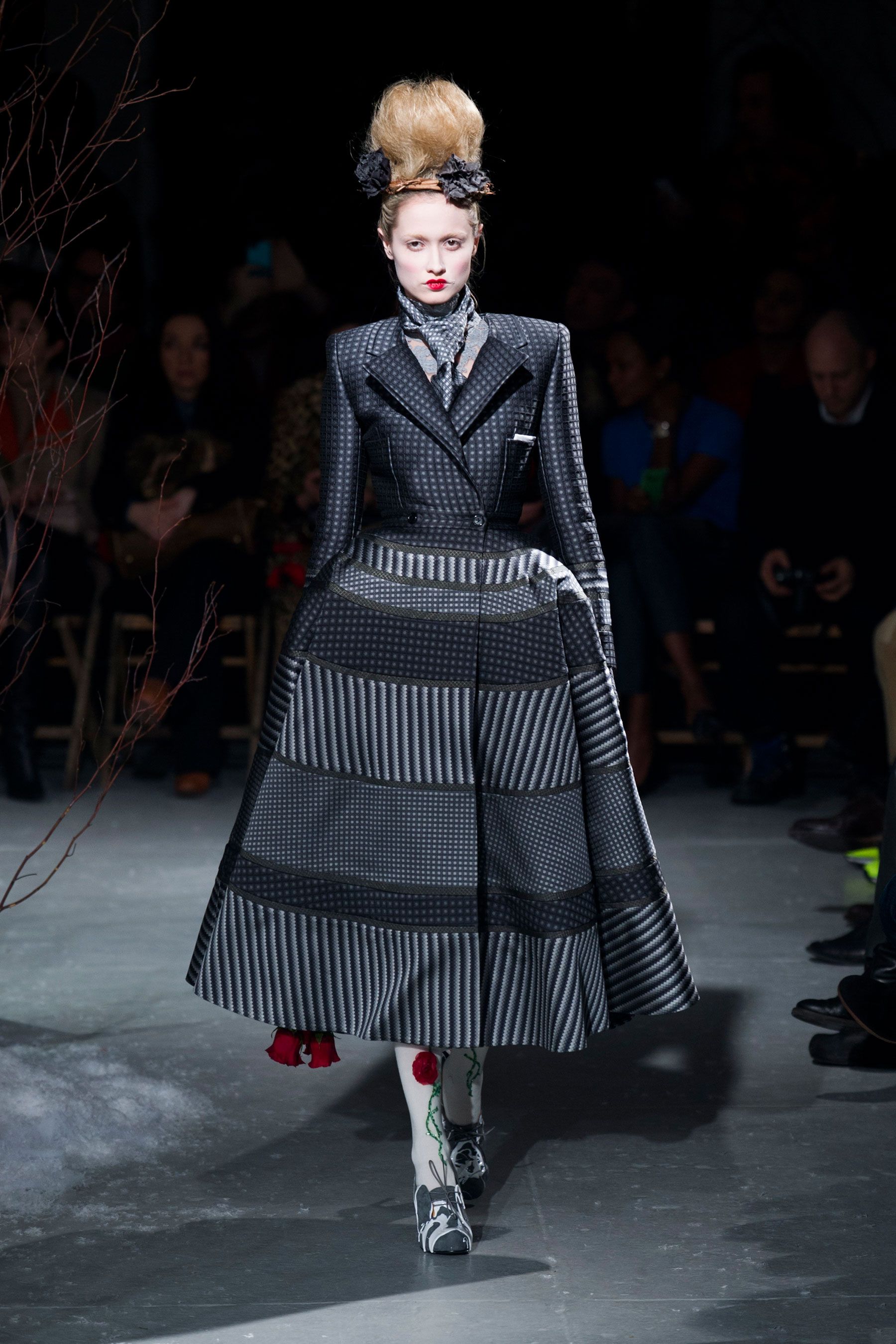 美品 THOM BROWNE ロングコート【限定シーズンモデル】 THOM BROWNE