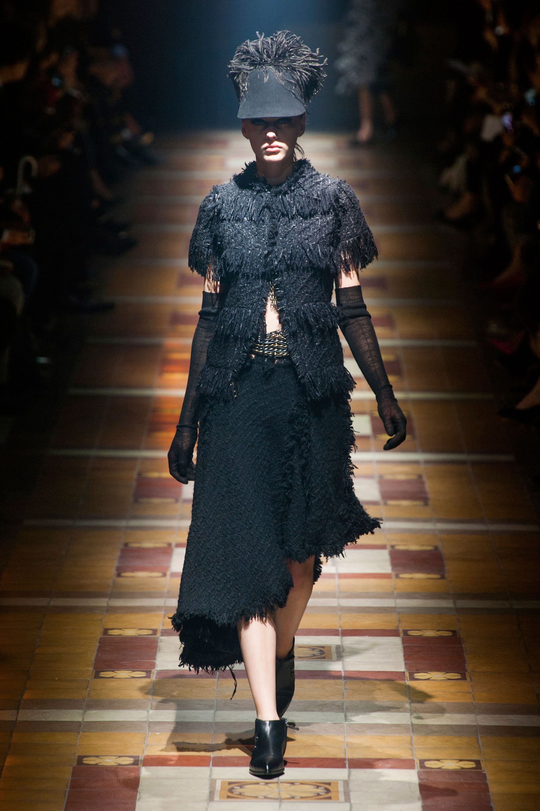 LANVIN（ランバン）」、2023年春コレクションを発表 手仕事と