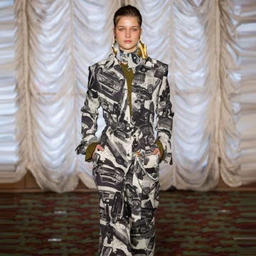Style, Curtain, Camouflage, Military camouflage, Fashion show, Window treatment, Fashion model, Fashion design, Runway, Haute couture, 