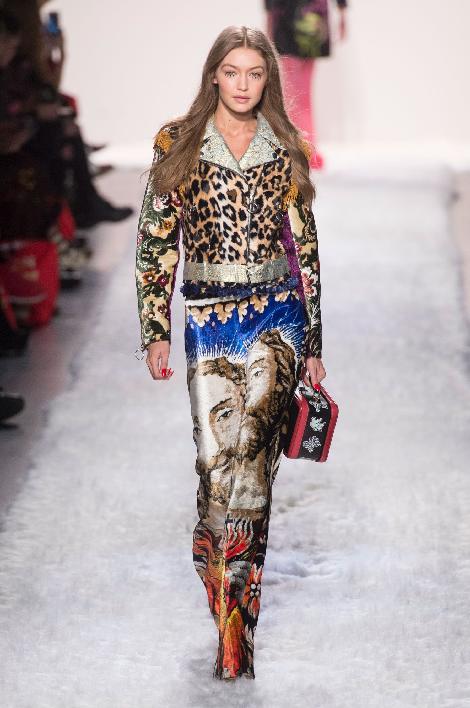 ジェレミー・スコット(JEREMY SCOTT)コレクション一覧|ELLE ジェレミー・スコット(JEREMY SCOTT)コレクション一覧|ELLE