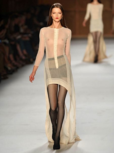 NINA RICCI
