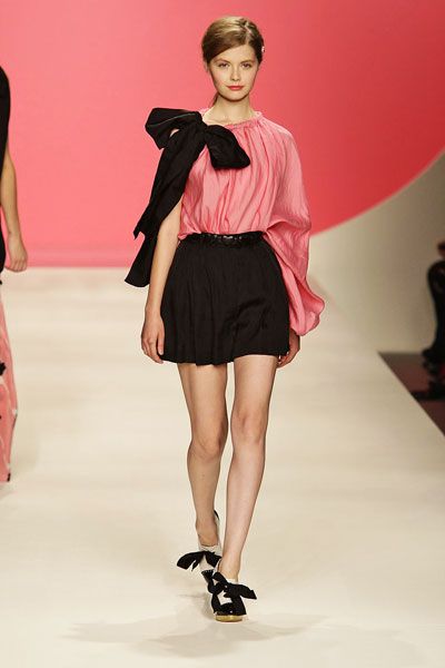 MOSCHINO CHEAP & CHIC