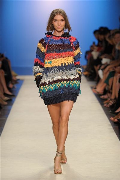 美品✨イザベルマラン　シルク ジレ　立体　フリル　ボリューム　黒　0　ランウェイ ISABEL MARANT（イザベルマラン）の「ISABEL MARANT ETOILE THEA