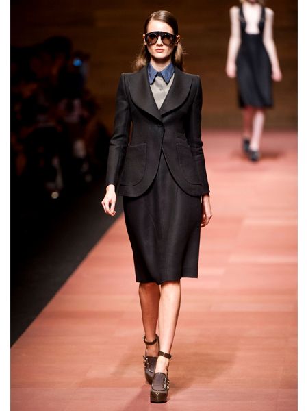 571*専用 美品 CARVEN カルヴェン フォーマル スーツ 5号 - メルカリ