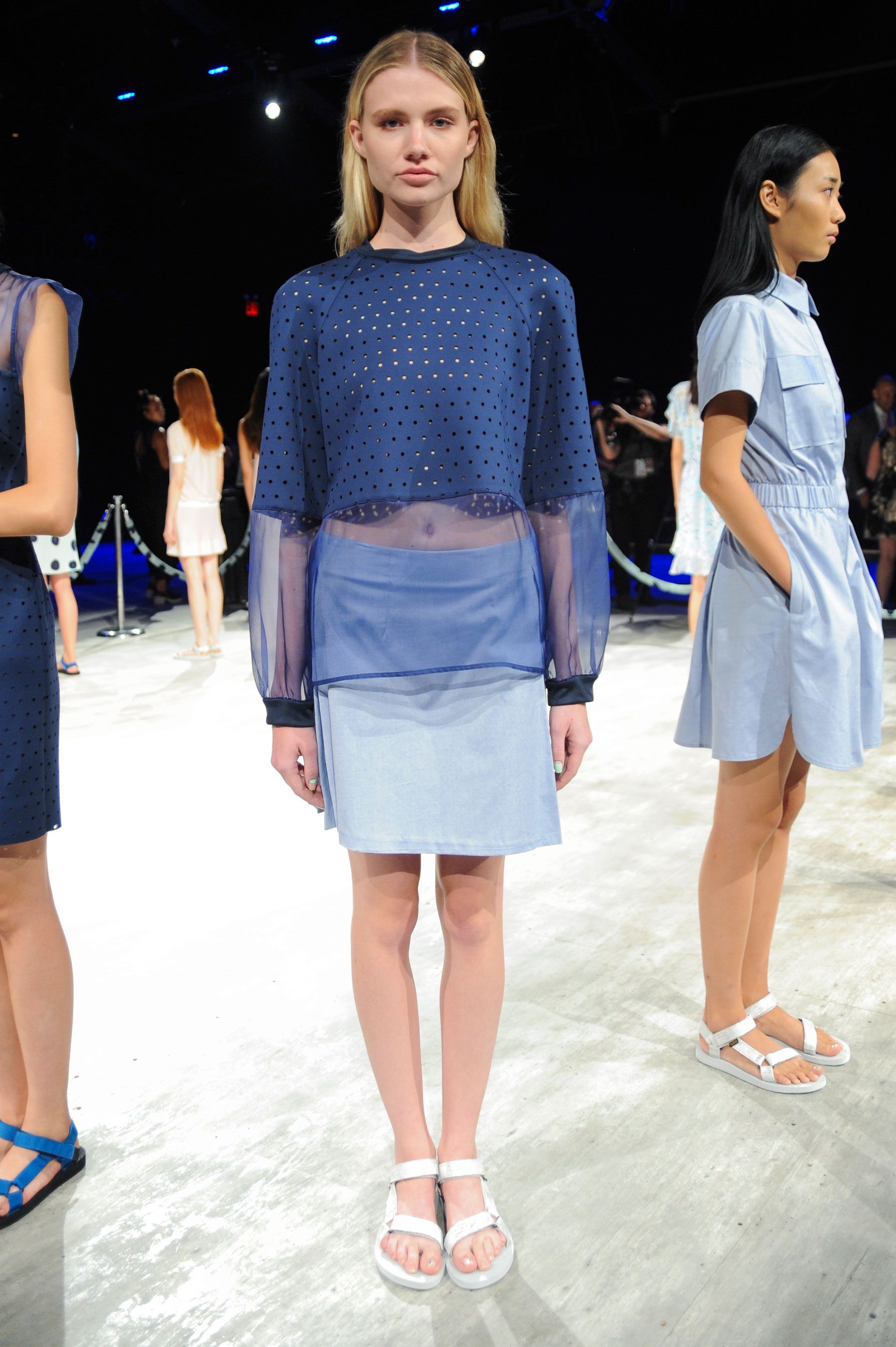 CHARLOTTE RONSON(シャーロット ロンソン)ローゲージニット(サイズS)(ホワイト) シャーロット ロンソン(CHAROTTE RONSON)コレクション一覧｜ELLE