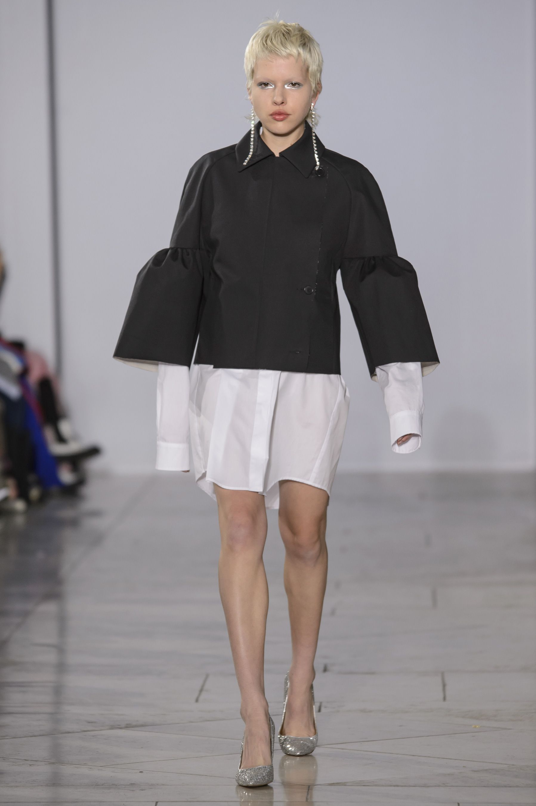 ルッツ・ヒュエル(LUTZ HUELLE)コレクション一覧|ELLE ONLINE ルッツ・ヒュエル(LUTZ HUELLE)コレクション一覧|ELLE ONLINE