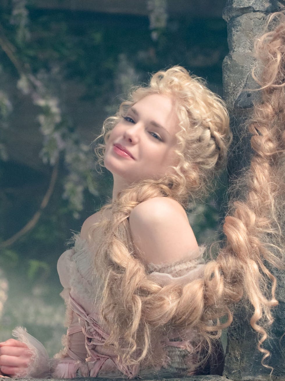 Hair, Blond, Ringlet, Beauty, Hairstyle, Long hair, Portrait, Smile, Tree, Photography, 