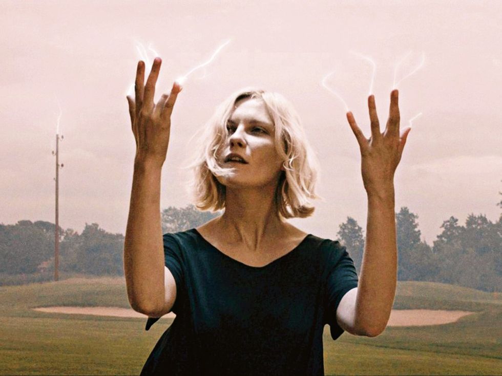 People in nature, Gesture, Sky, Beauty, Hand, Finger, Arm, Happy, Blond, Photography, 