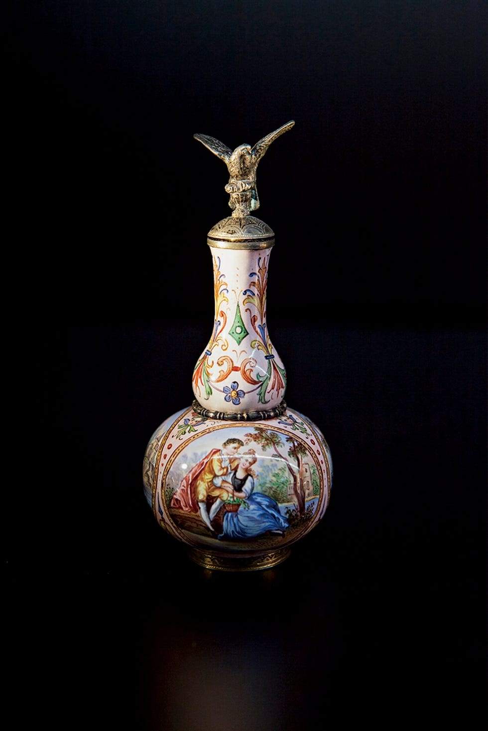 Vase, Ceramic, Porcelain, Artifact, Still life photography, Still life, Glass, Urn, Pottery, Antique, 