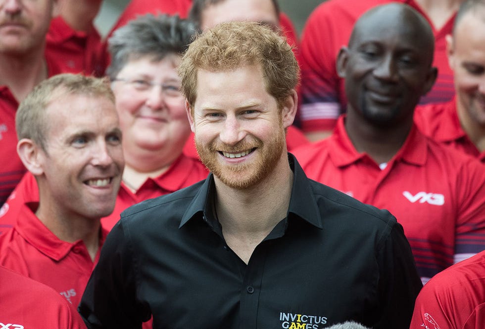 Face, Smile, People, Sleeve, Social group, Collar, Red, Happy, Community, Polo shirt, 