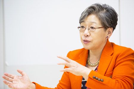 経済ジャーナリスト荻原博子 正社員をやめてはいけない