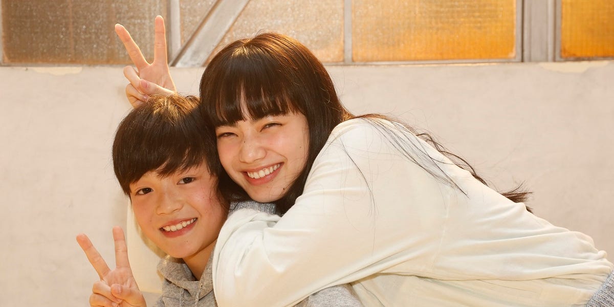 ザ チェインスモーカーズの最新mvは小松菜奈 川村元気 小山宙哉のspコラボ ザ チェインスモーカーズの最新mvは小松菜奈 川村元気 小山宙哉のspコラボ