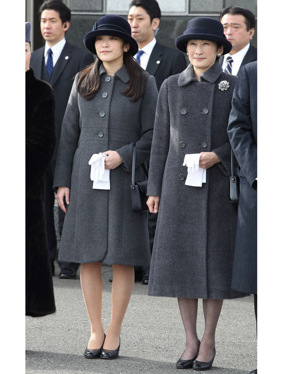 祝！ 眞子さま・小室圭さんご婚約へ “プリンセス・マコ写真集”