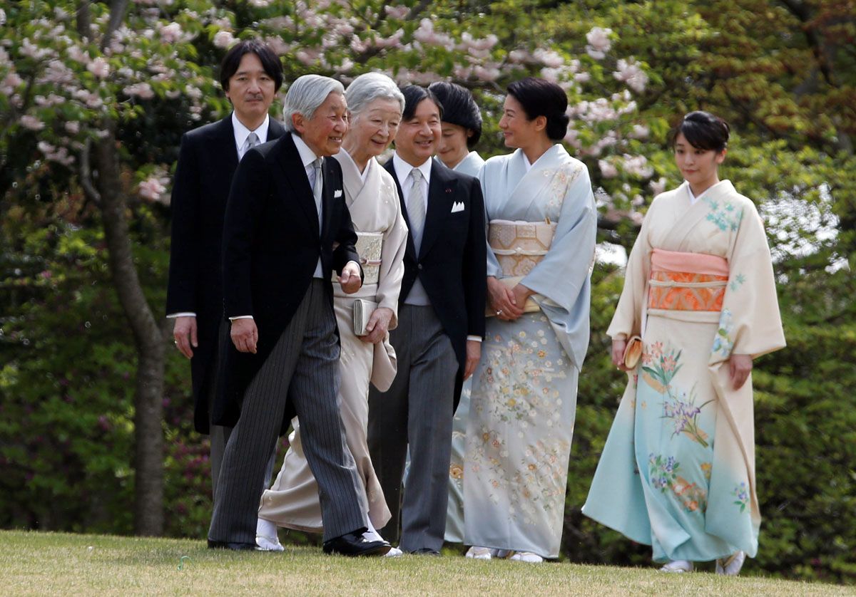 祝！ 眞子さま・小室圭さんご婚約へ “プリンセス・マコ写真集”