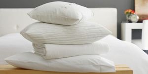 Bedding, Bed sheet, Pillow, Furniture, Textile, Linens, Cushion, Duvet, Comfort, Throw pillow, 