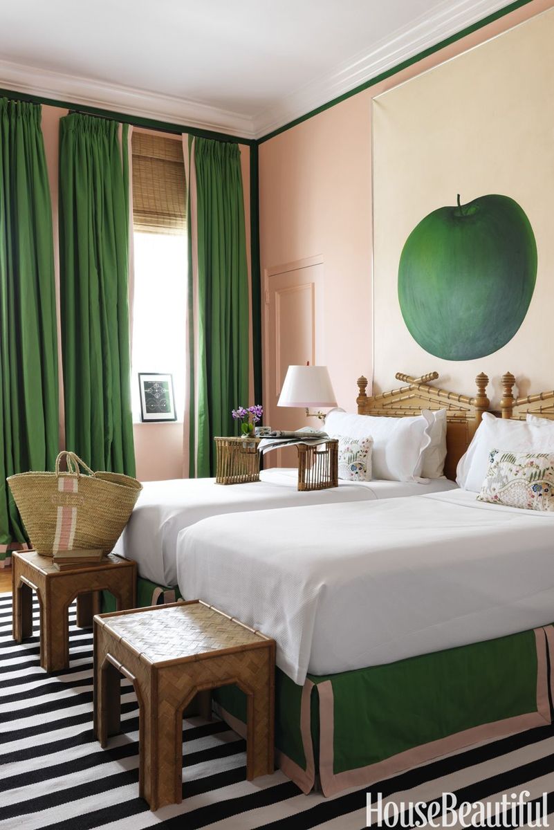 Tablecloth, Green, Room, Interior design, Textile, Linens, Table, Furniture, Interior design, Curtain, 