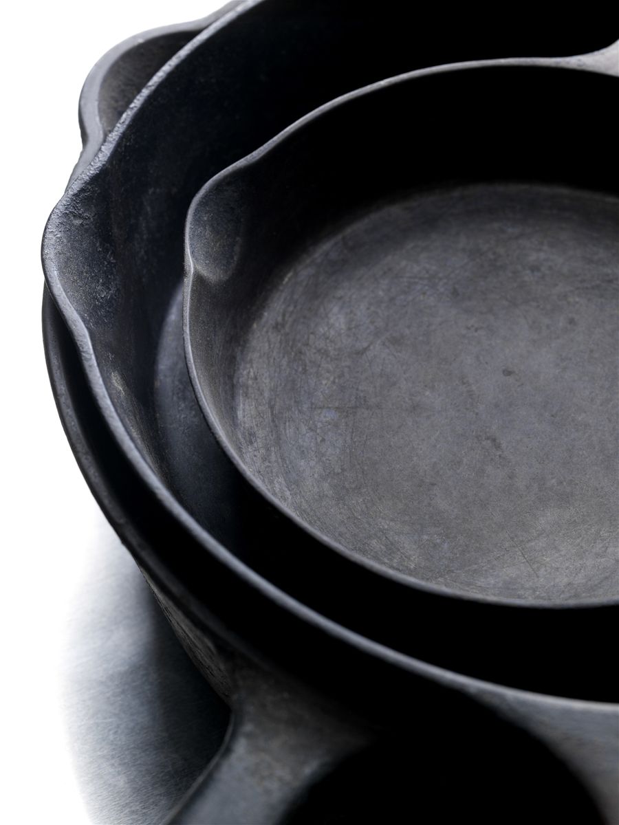 Cookware and bakeware, Still life photography, Kitchen utensil, Sauté pan, 