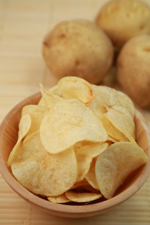 Food, Yellow, Ingredient, Cuisine, Potato chip, Produce, Beige, Natural foods, Potato, Root vegetable, 