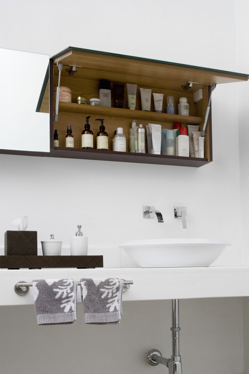 Plumbing fixture, Bathroom sink, Room, Wall, Tap, Sink, Shelving, Bathroom accessory, Plumbing, Hardwood, 
