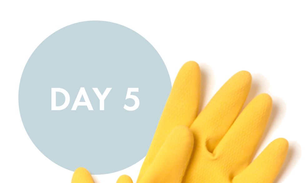 Finger, Yellow, Safety glove, Glove, Thumb, Personal protective equipment, Gesture, Wrist, Formal gloves, Sign language, 