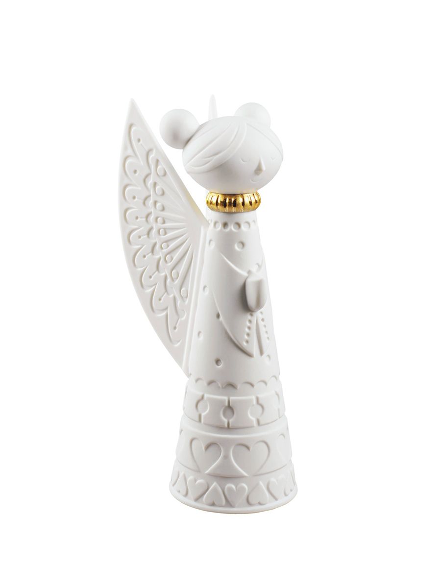 White, Angel, Figurine, Supernatural creature, Vase, Candle holder, Fictional character, Ceramic, 