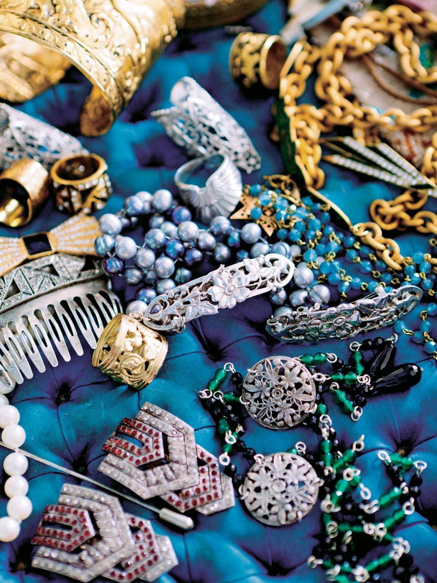 Blue, Art, Turquoise, Aqua, Craft, Bead, Teal, Natural material, Metal, Jewelry making, 