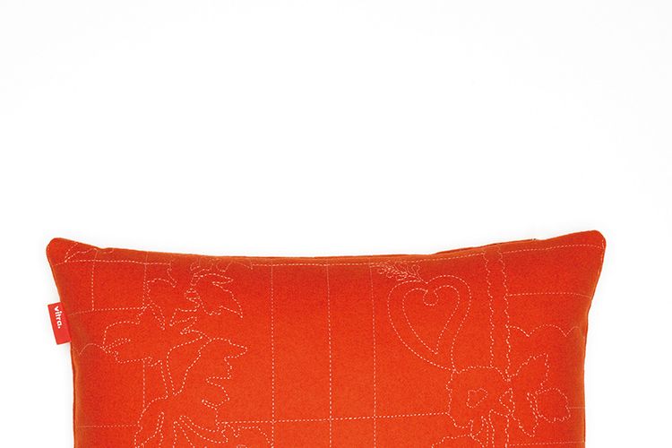 Cushion, Textile, Red, Orange, Pillow, Throw pillow, Carmine, Rectangle, Coquelicot, Home accessories, 