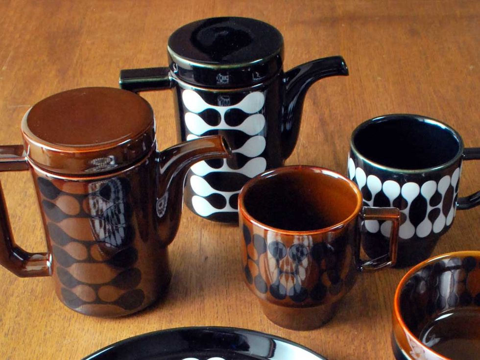 Serveware, Dishware, Drinkware, Ceramic, Tableware, Porcelain, Pattern, Cup, earthenware, Pottery, 