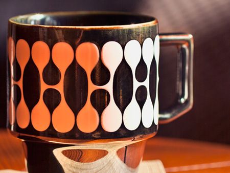 Cup, Drinkware, Serveware, Tableware, Coffee cup, Orange, Dishware, Cup, Still life photography, Circle, 