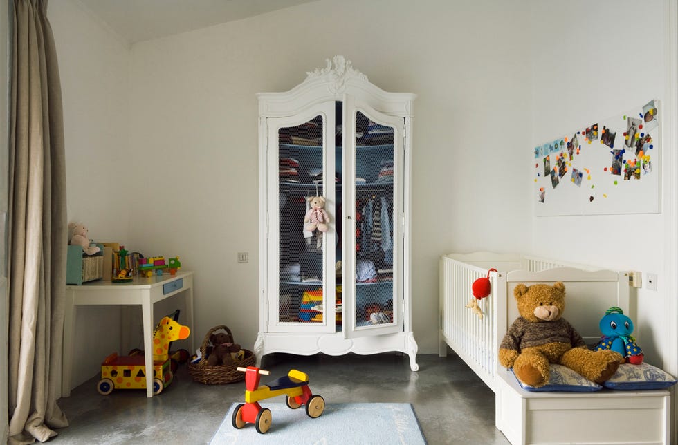 Room, Interior design, Toy, Wall, Stuffed toy, Interior design, Baby toys, Shelving, Home, Bedroom, 