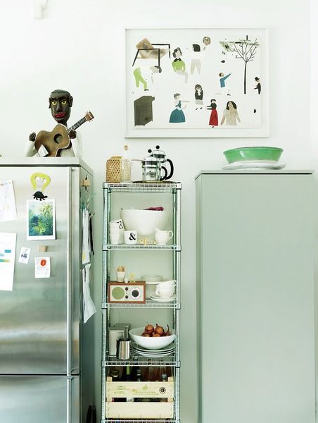 Major appliance, Freezer, Kitchen appliance, Refrigerator, Toy, Stuffed toy, Home appliance, Teddy bear, Shelving, Handle, 