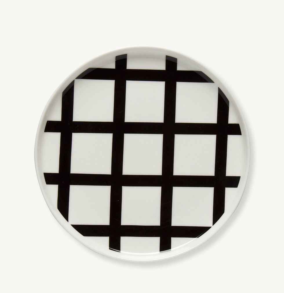 White, Plate, Dishware, Black-and-white, Tableware, Beige, Circle, Pattern, Square, 