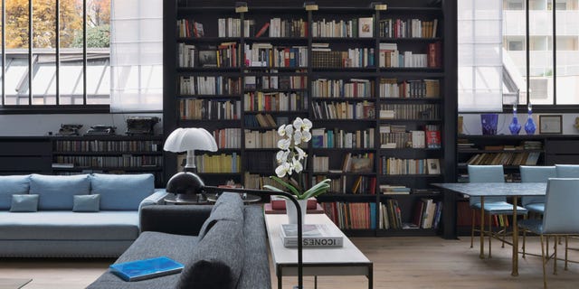 Bookcase, Shelving, Furniture, Room, Shelf, Living room, Building, Interior design, Property, Library, 