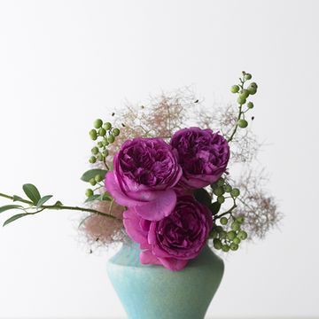 Petal, Flower, Bouquet, Cut flowers, Pink, Artifact, Flowering plant, Flower Arranging, Purple, Vase, 