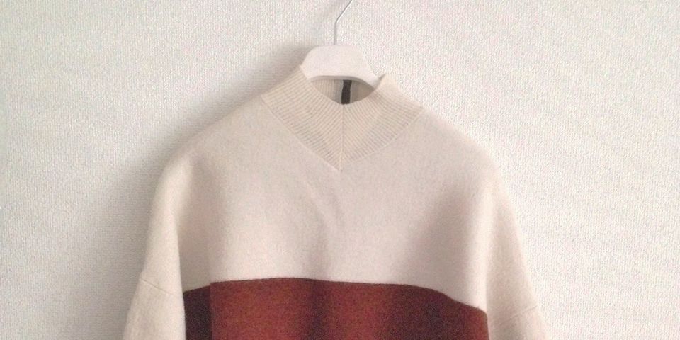 Product, Sweater, Sleeve, Collar, Textile, Outerwear, Clothes hanger, Carmine, Fashion, Woolen, 