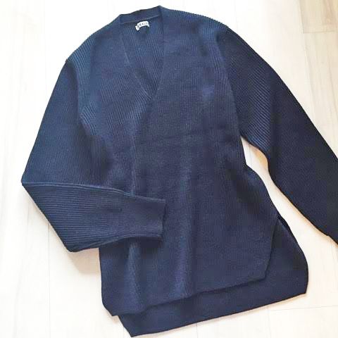 Sleeve, Textile, Collar, Fashion, Pattern, Woolen, Sweater, Wool, Natural material, Woven fabric, 