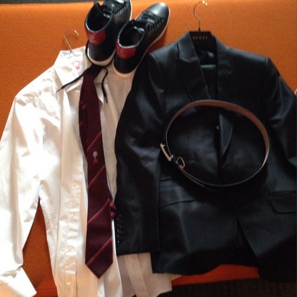 Collar, Jacket, Textile, Outerwear, Bag, Leather, Fashion, Pocket, Button, Leather jacket, 