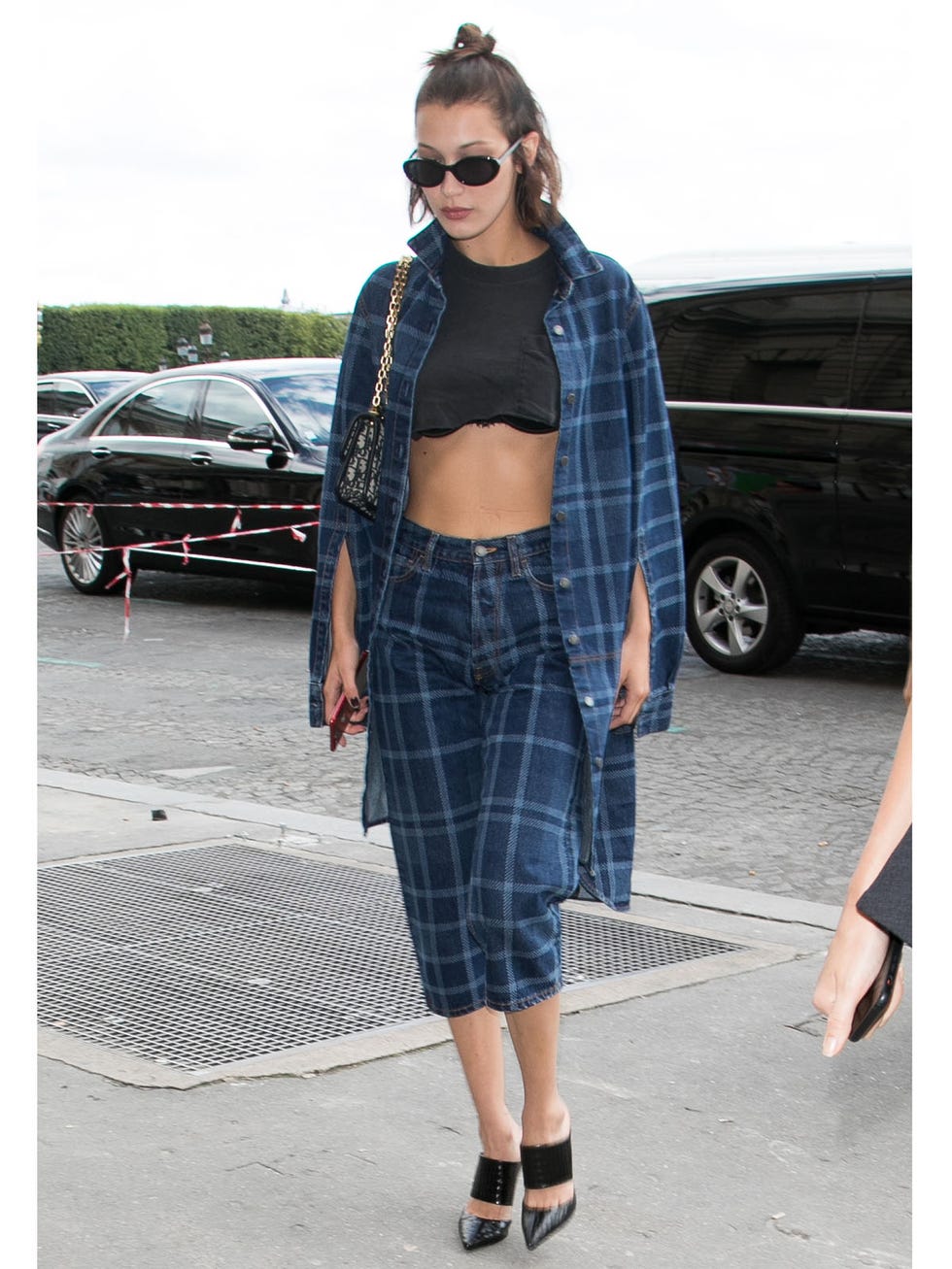 Clothing, Plaid, Street fashion, Tartan, Fashion, Pattern, Crop top, Sunglasses, Eyewear, Design, 