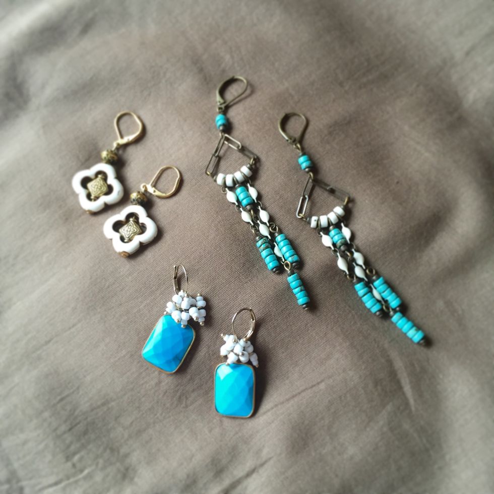 Earrings, Jewellery, Fashion accessory, Turquoise, Aqua, Teal, Natural material, Body jewelry, Metal, Jewelry making, 