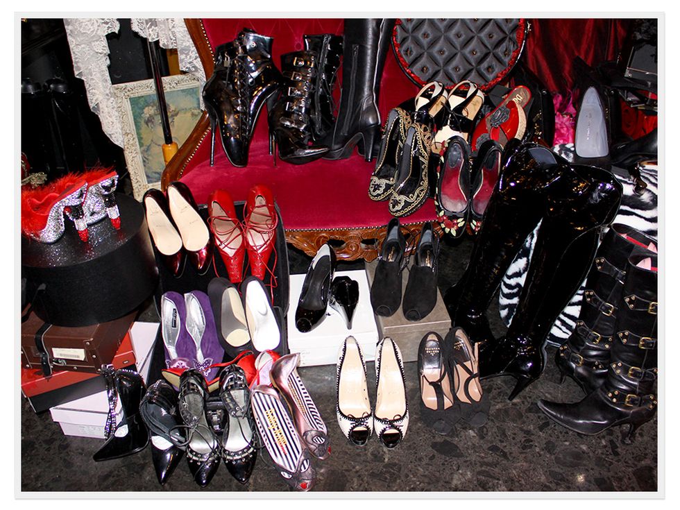 Carmine, Fashion, Collection, Shoe store, Retail, Outdoor shoe, Walking shoe, 