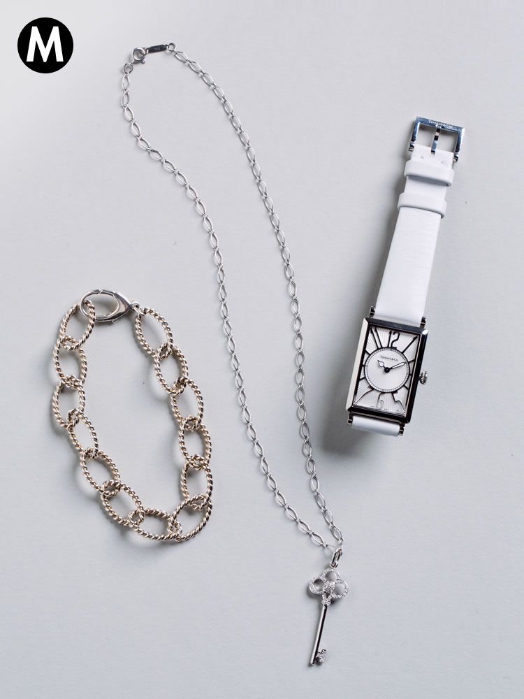 Product, White, Jewellery, Watch, Fashion accessory, Chain, Font, Metal, Body jewelry, Grey, 