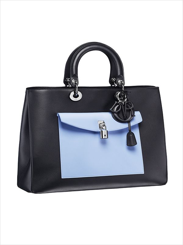 Product, Bag, Style, Luggage and bags, Shoulder bag, Metal, Iron, Rectangle, Leather, Silver, 