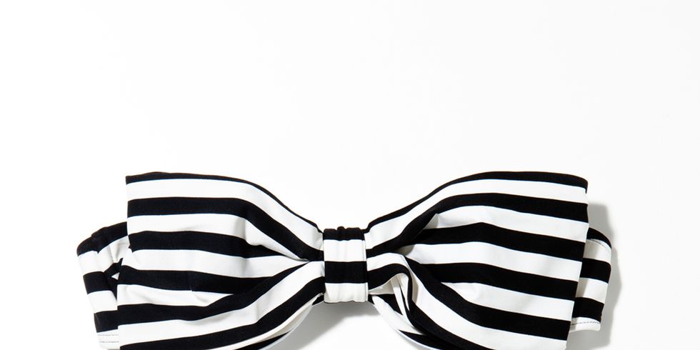 White, Collar, Style, Line, Black-and-white, Undergarment, Monochrome photography, Tie, Symmetry, Ribbon, 