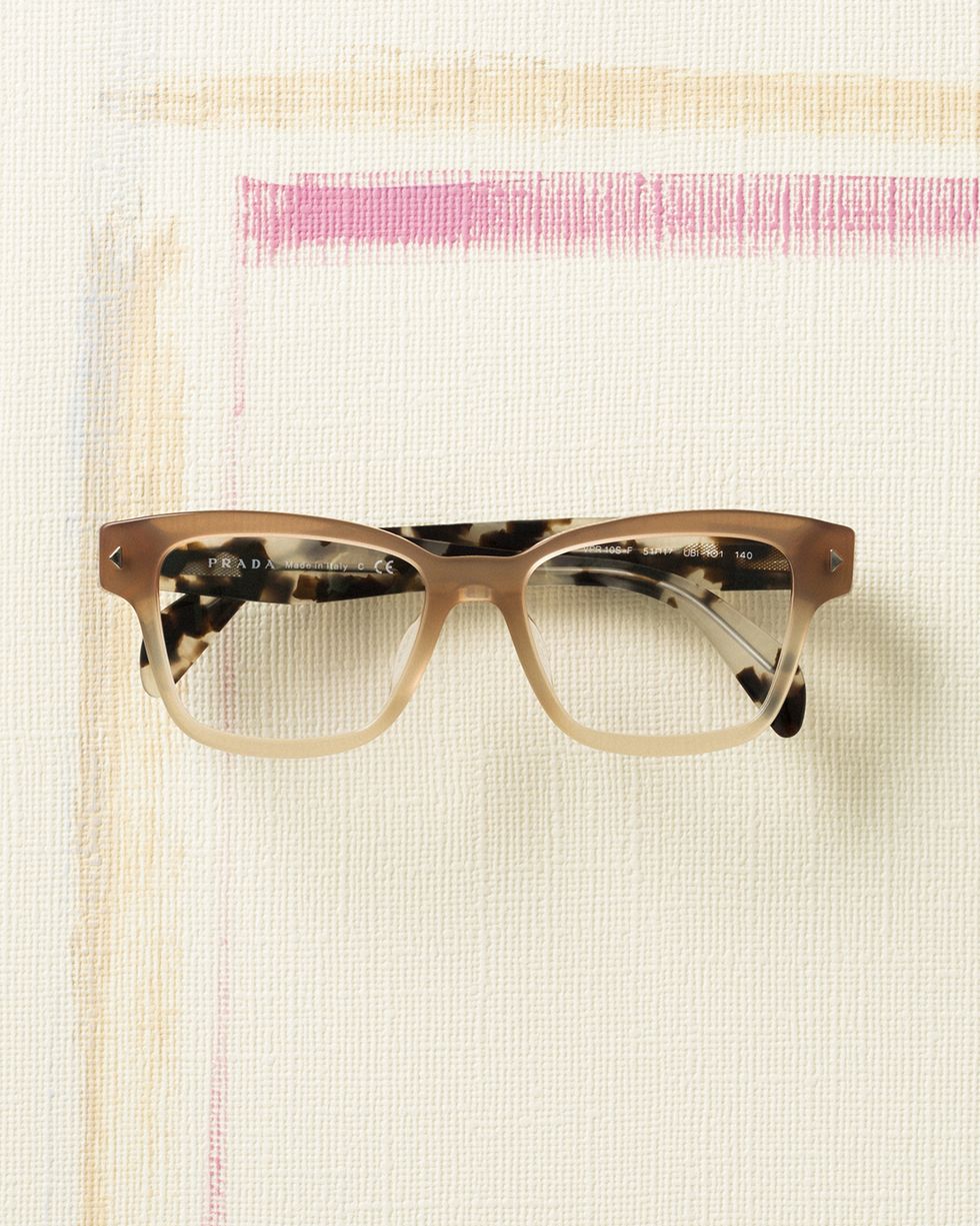 Eyewear, Vision care, Brown, Line, Tan, Eye glass accessory, Transparent material, Beige, Material property, Paint, 