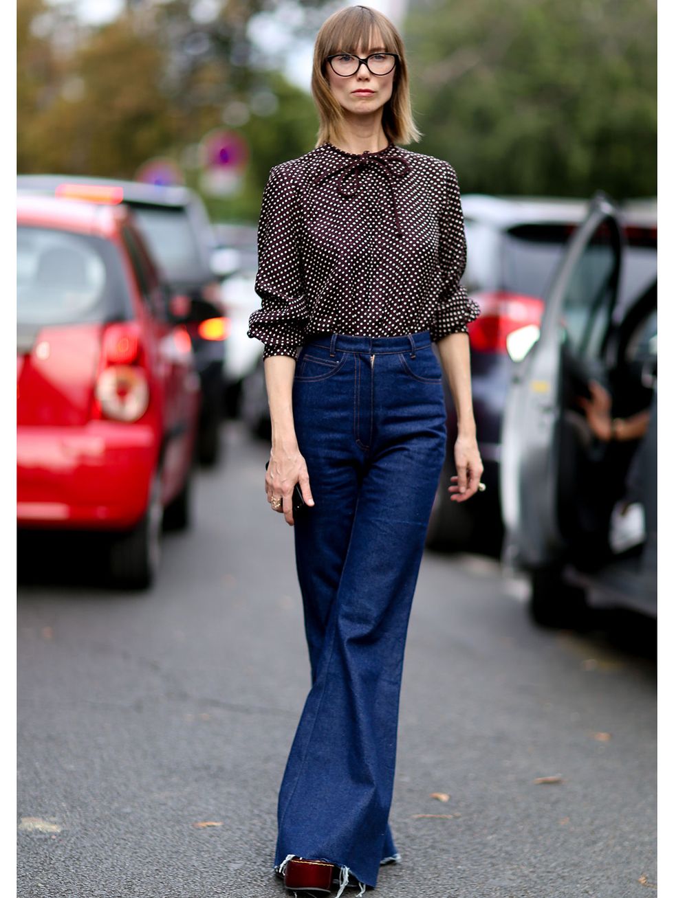 Clothing, Sleeve, Trousers, Denim, Shoulder, Textile, Jeans, Style, Street fashion, Pattern, 