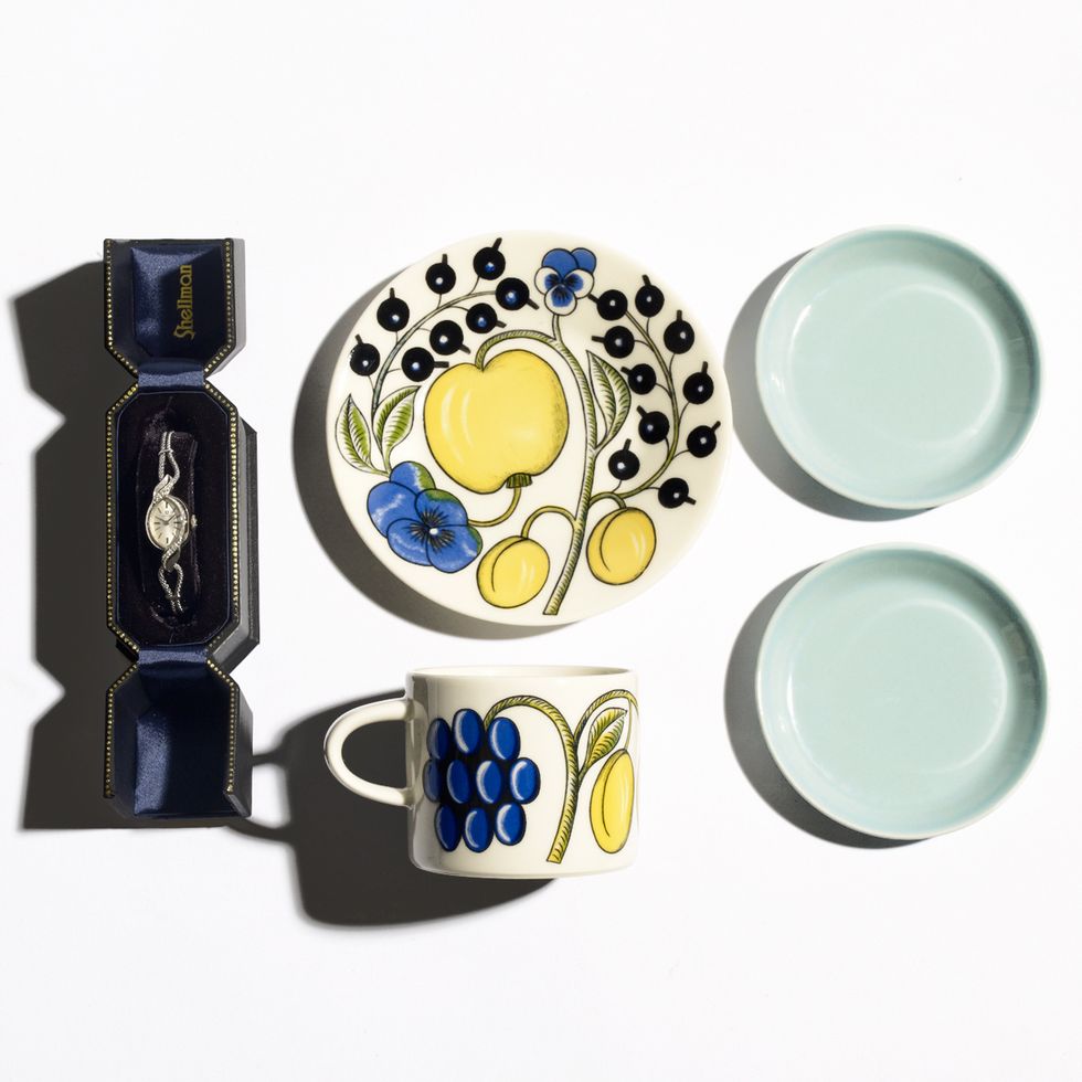 Serveware, Dishware, Cup, Jewellery, Circle, Cobalt blue, Electric blue, Teal, Symbol, Earrings, 