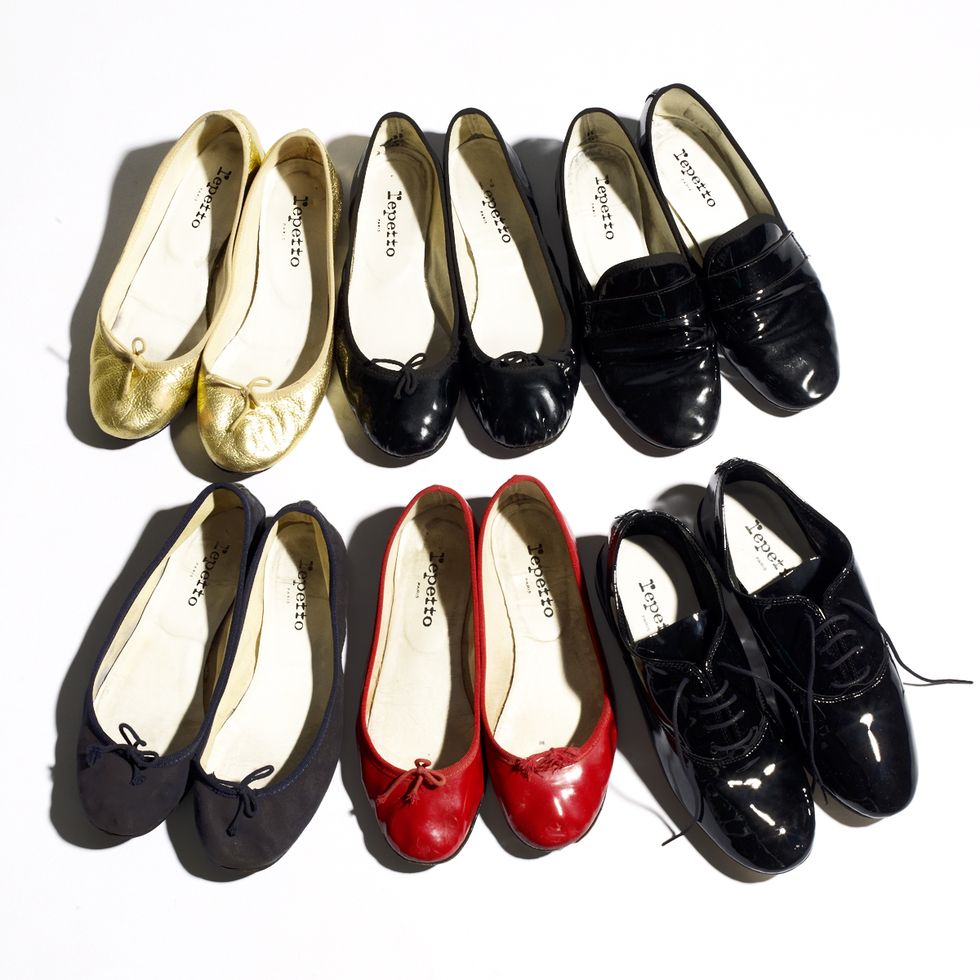Footwear, Product, Shoe, White, Light, Carmine, Fashion, Black, Tan, Dress shoe, 