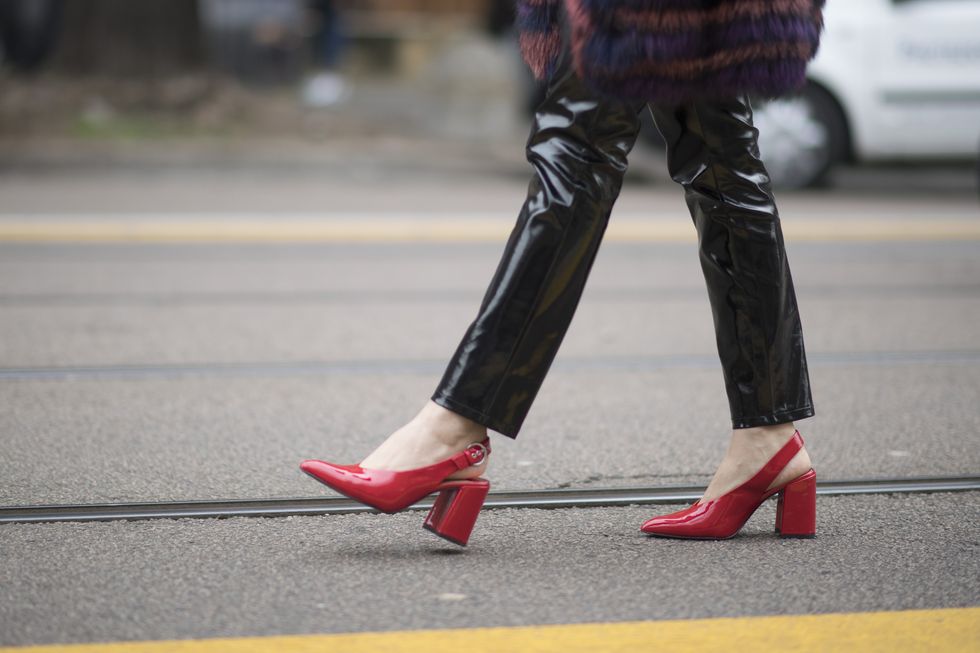 Red, Street fashion, Footwear, Jeans, High heels, Leg, Human leg, Shoe, Fashion, Ankle, 